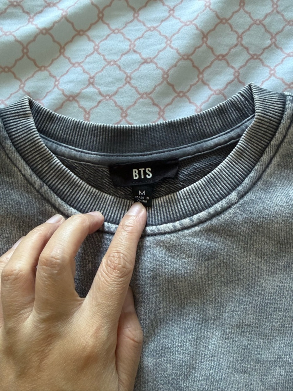 BTS Tour Shirt - Sleeveless Grey - Picture 5 of 6